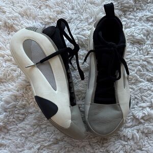 Adidas Harden Volume 8